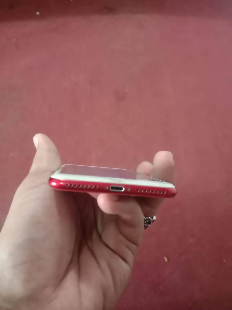 Apple iPhone 7 Plus 2