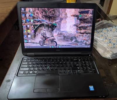 Dell Laptop Latitude E5550