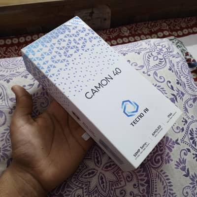 Tecno CAMON 40