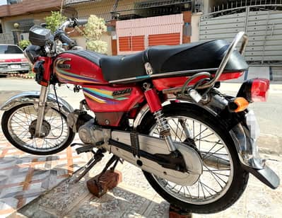 United cd 70  honda road prince