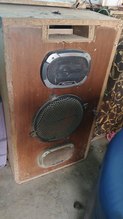 loudspeaker