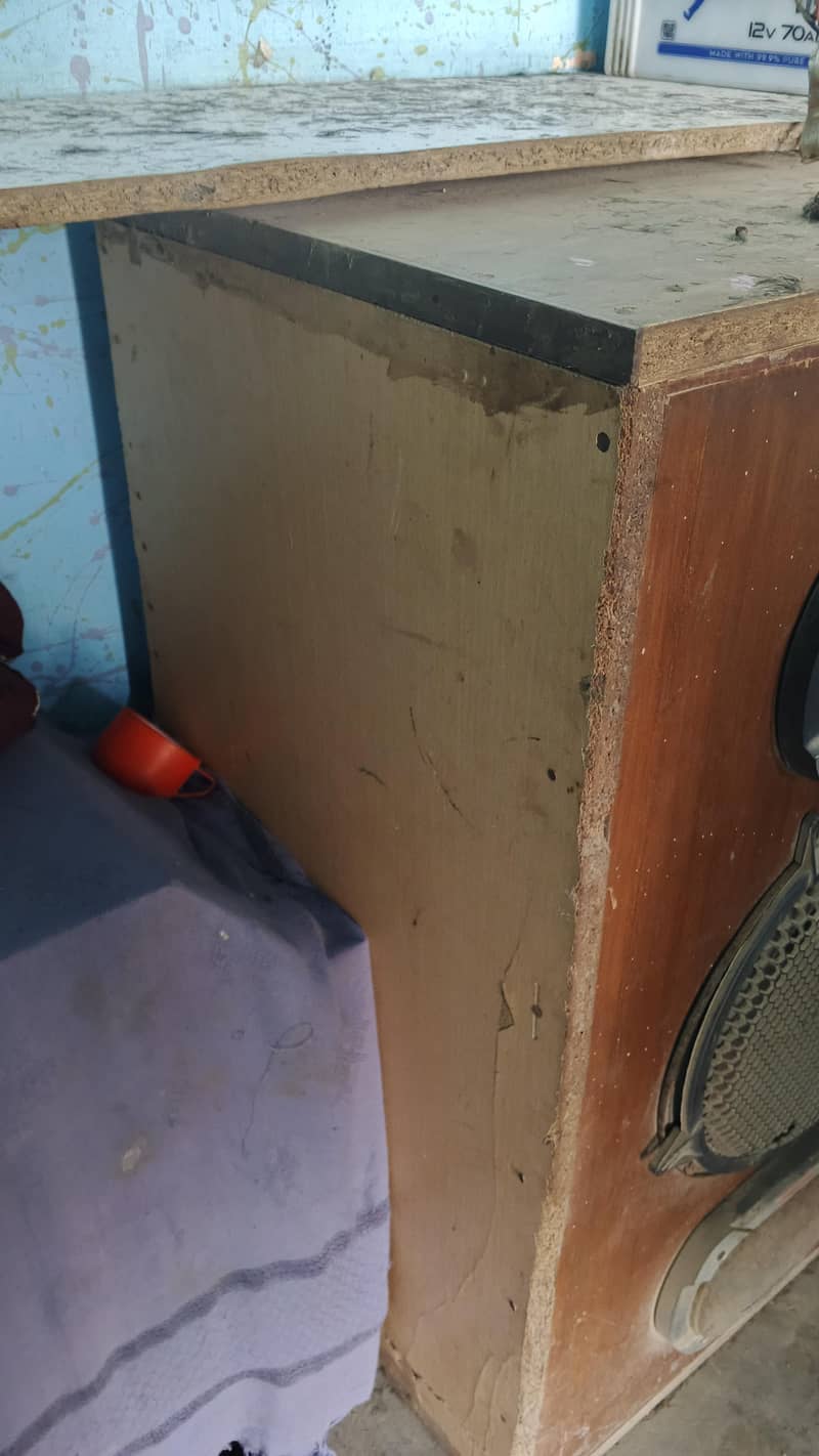 loudspeaker 3