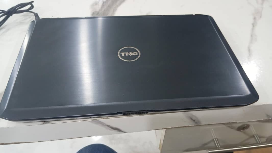 Dell latitude E5530 5