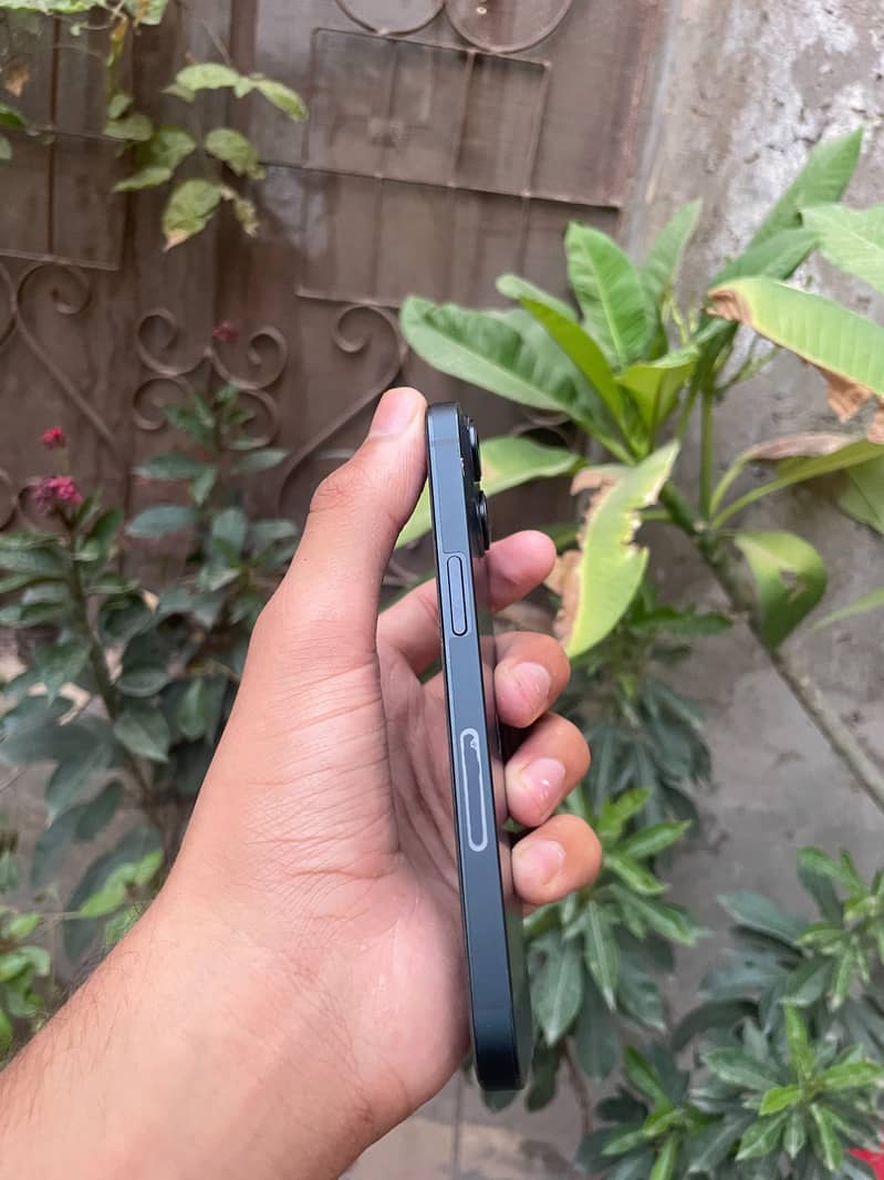 Apple iPhone 14 1