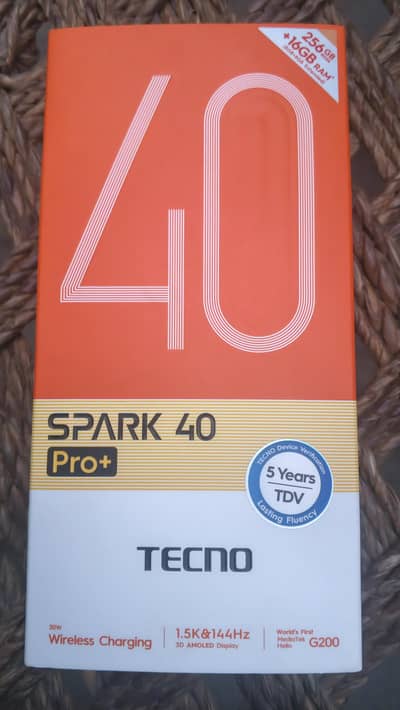 Tecno CAMON 40 Pro