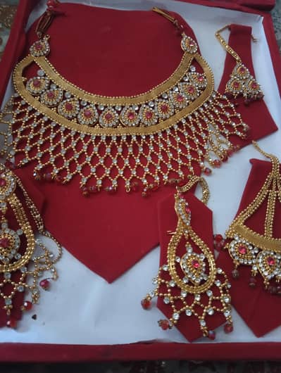 full new jewellery set for sale