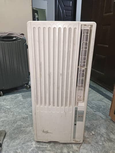 Japanese import Window Ac in Excellent Working Condition