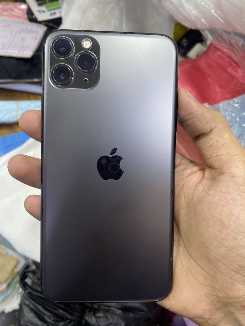 iPhone 11 Pro Max 0