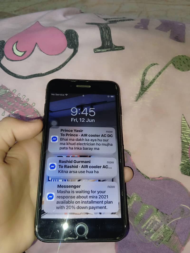 Apple iPhone 7 Plus 1