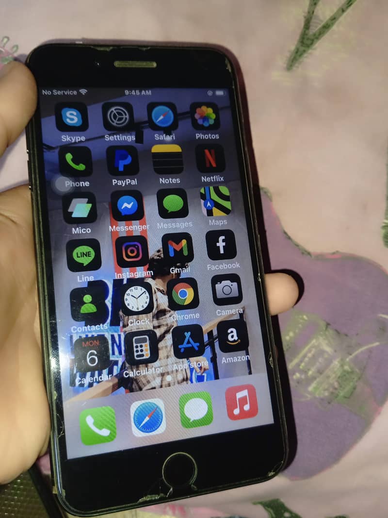 Apple iPhone 7 Plus 3