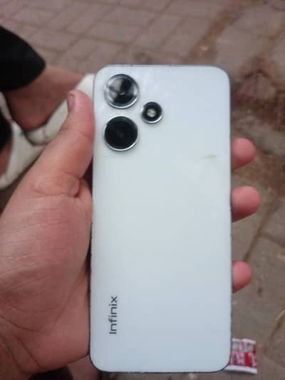 Infinix Hot 30 Play only whtsap 03282630227 no call