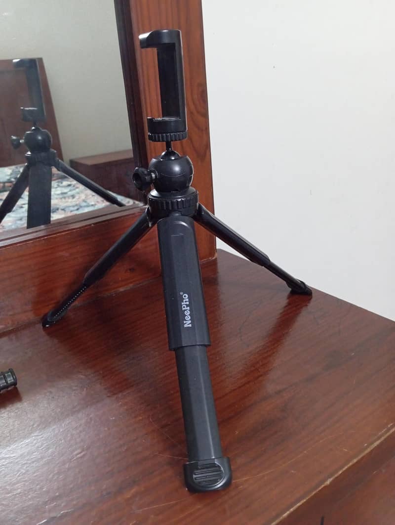 Tripod 2
