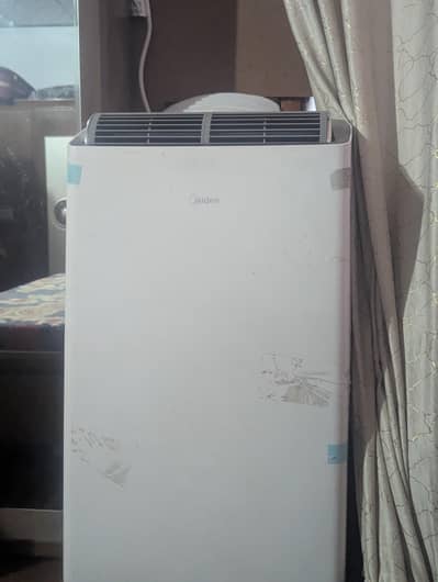 midea 1.5 ton 10/9