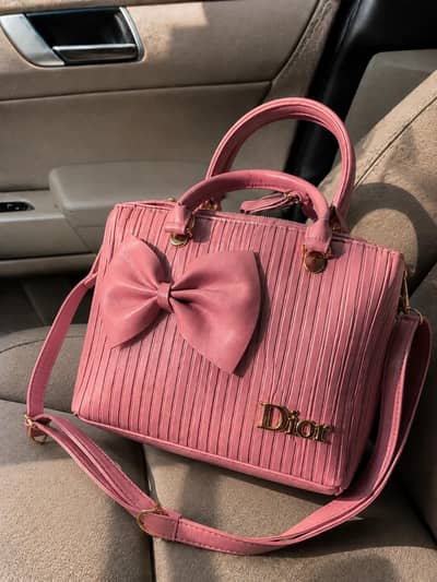 Elegant design handbag with hijabi girl art