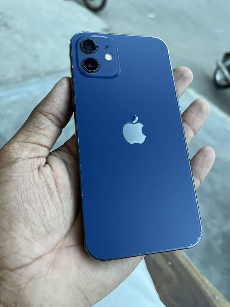 Apple iPhone 12 3