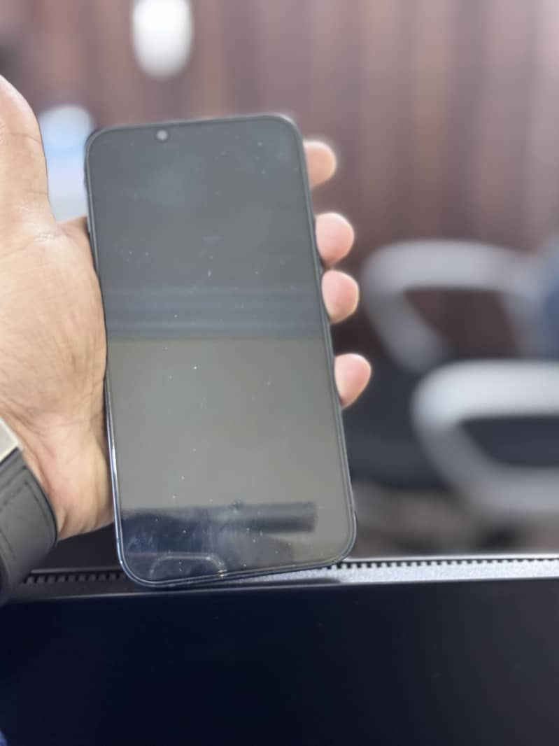 Apple iPhone 13 1