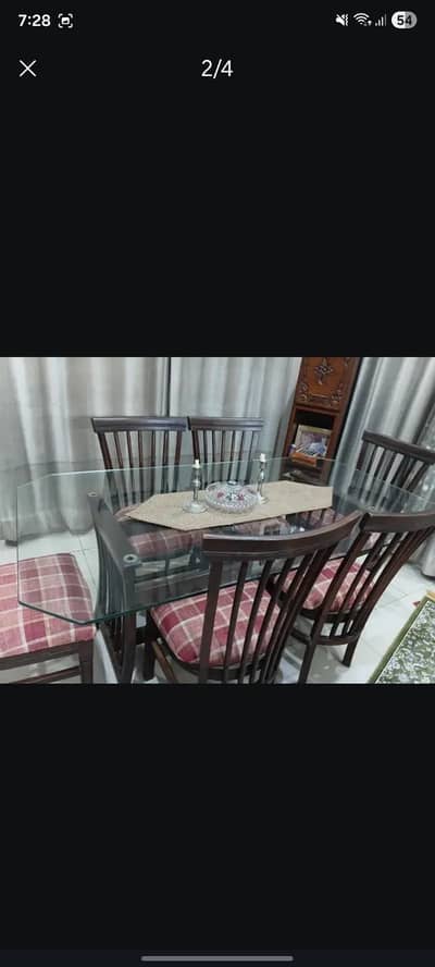 Wooden and glass dining table with 6 chairs