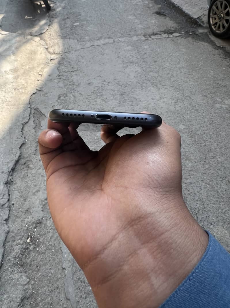 Apple iPhone 8 2