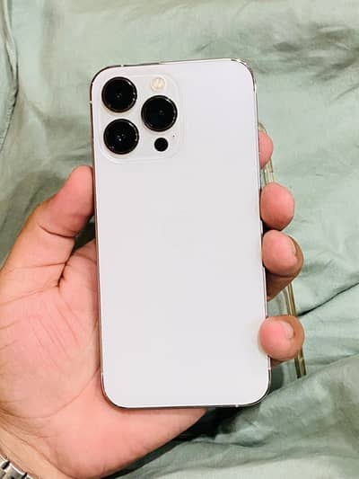 Apple iPhone 13 Pro
