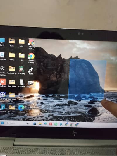 intel core i5 v pro 8th gen  .  .  .   16ram 256
