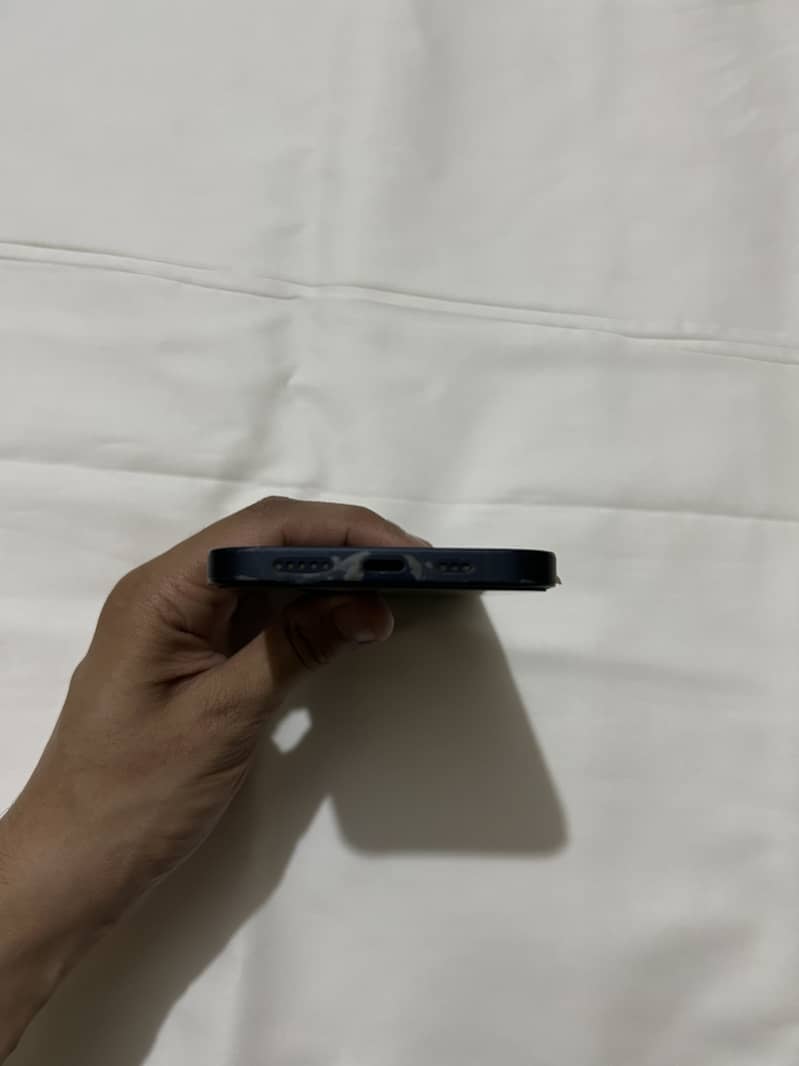 Apple iPhone 12 5