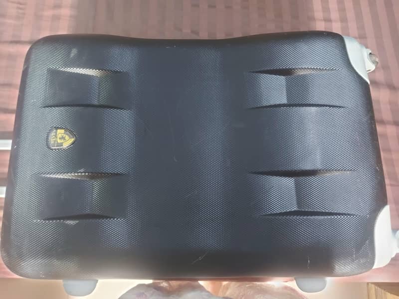 suit case 3