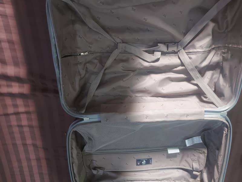 suit case 4