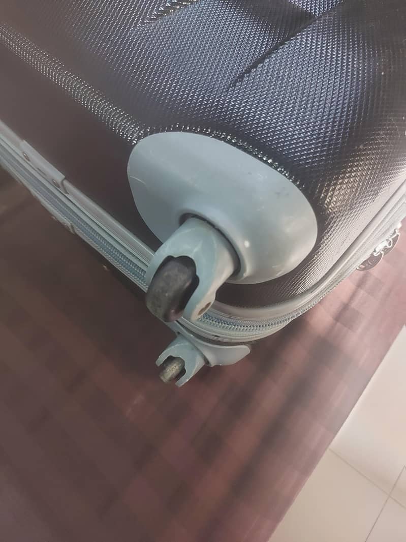suit case 6