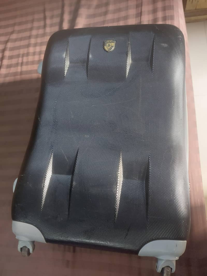 suit case 8