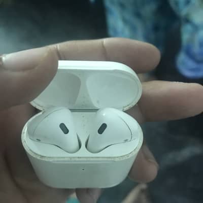 Earphone for sale urgent