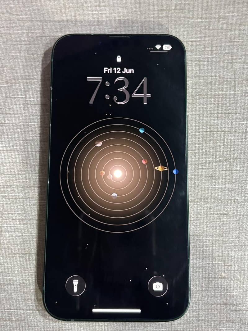 Apple iPhone 13 2