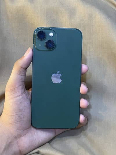 Apple iPhone 13