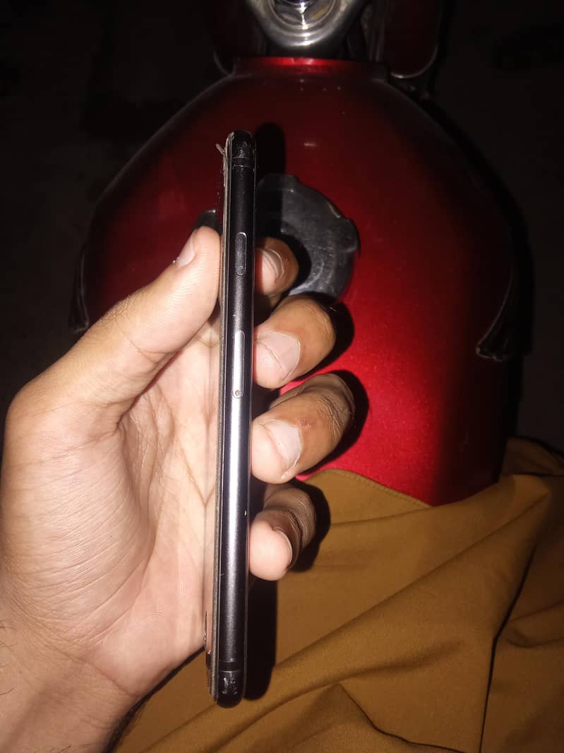 Apple iPhone 8 2