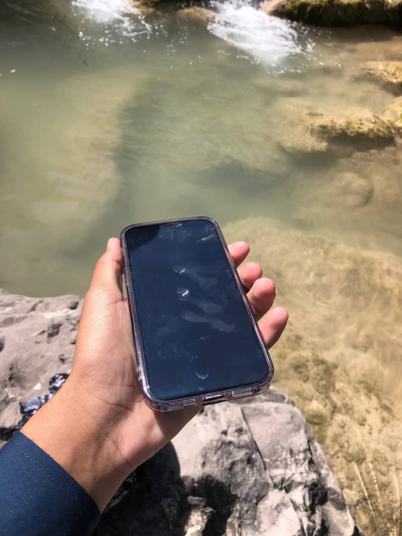 iPhone 12 1