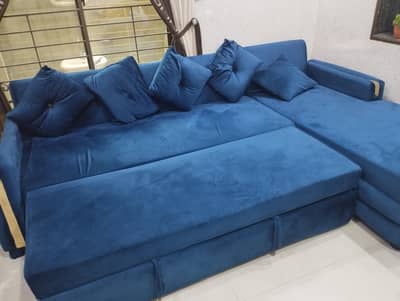 L shape Sofa "cumbed" . . .