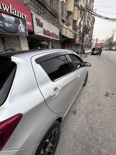 Toyota Vitz 2014