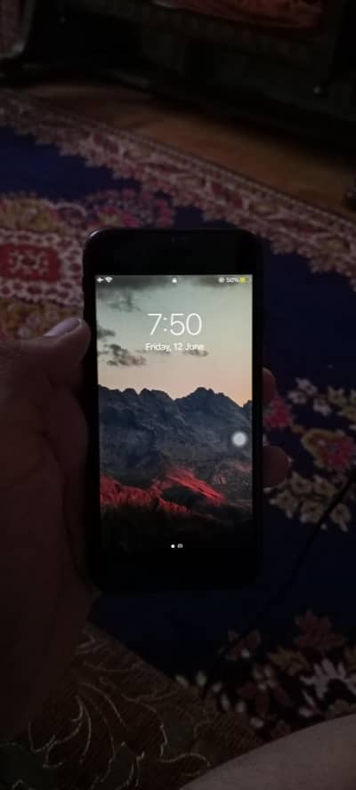 Apple iPhone 7