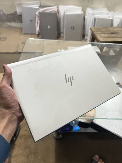 HP 840 G8