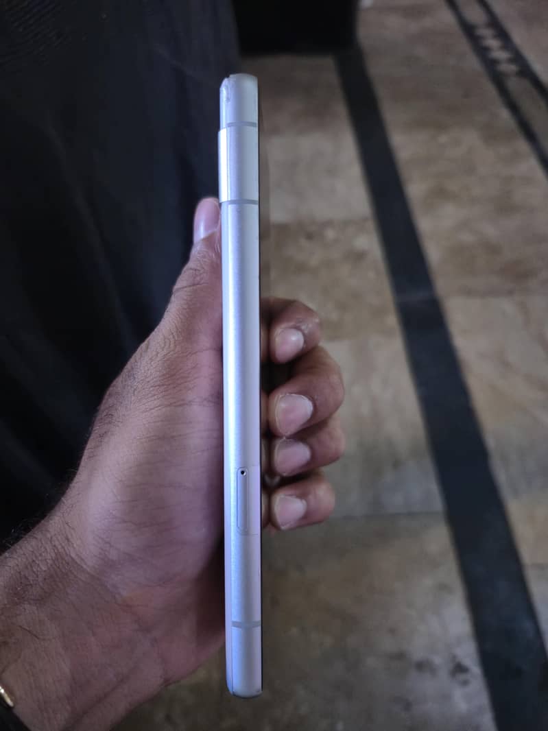 Google Pixel 7a 3