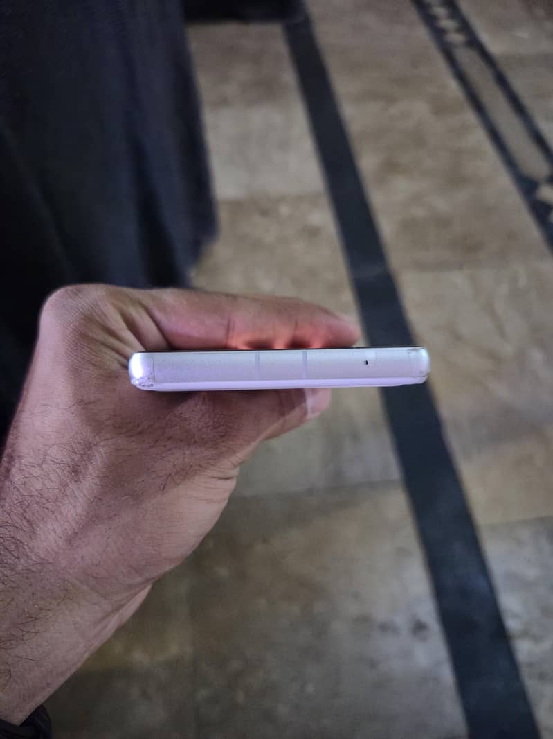 Google Pixel 7a 4