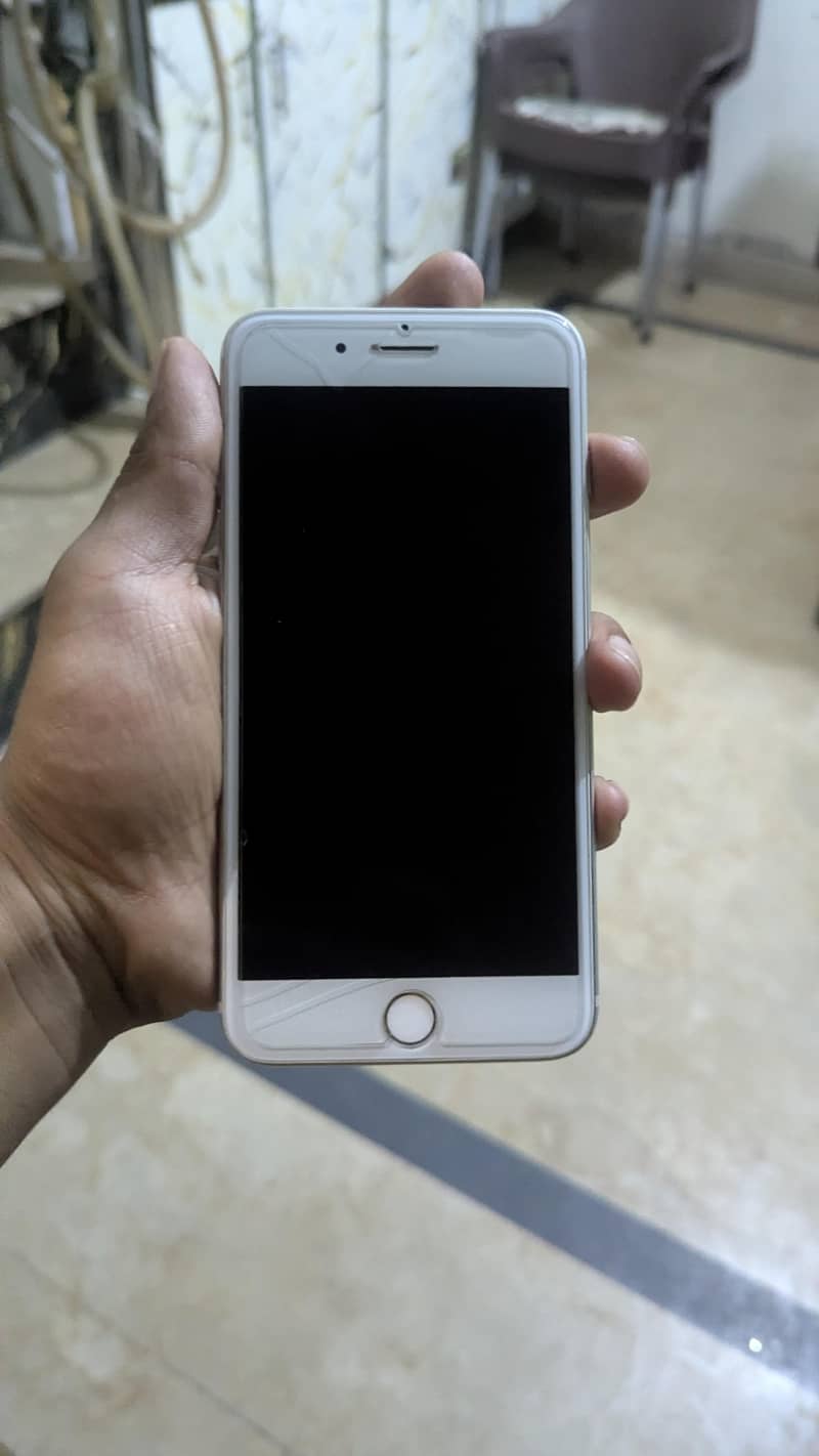 Apple iPhone 7 Plus 3
