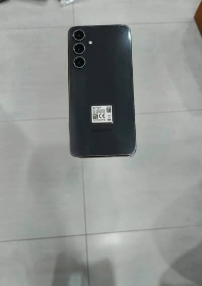Samsung Mobile S24 fE