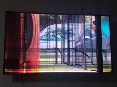 TCL 55 inch led tv for parts_panel cracked