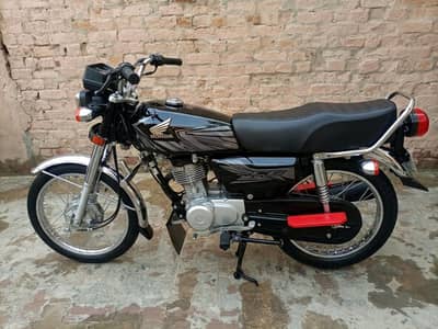CG 125 2018 Black(Exchange With YBR)