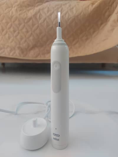Oral b Electric Toothbrush