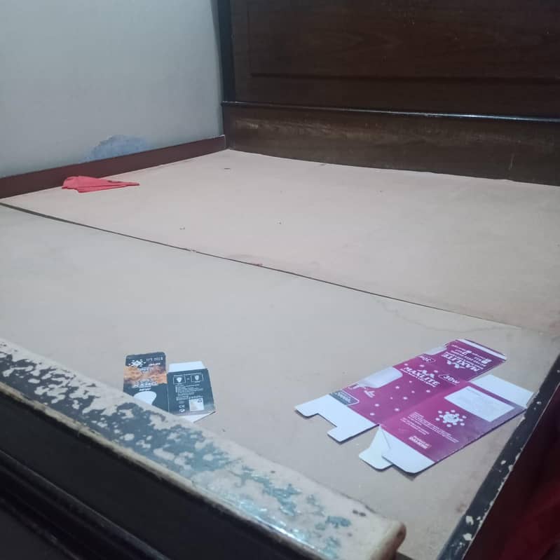 Bed in 8/10 condition 4