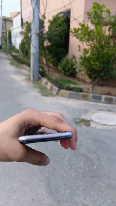 I phone 8 official PTA