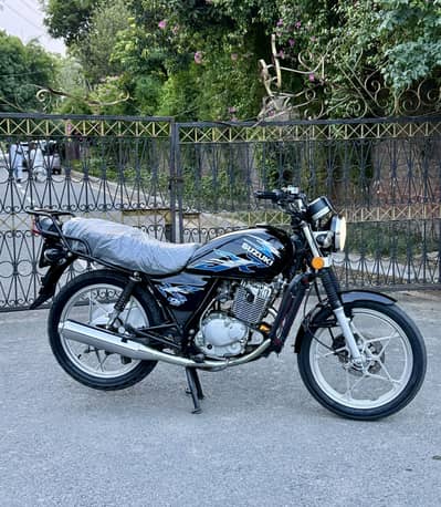 Suzuki GS-150 special 2022 model first owner both tyres new installed