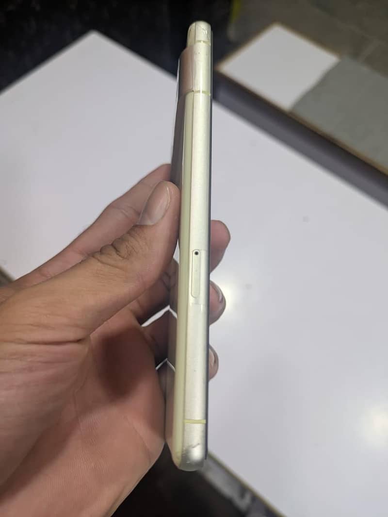 Google Pixel 7 5