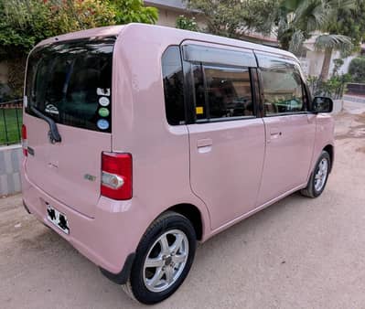 Toyota Pixis Space 2014